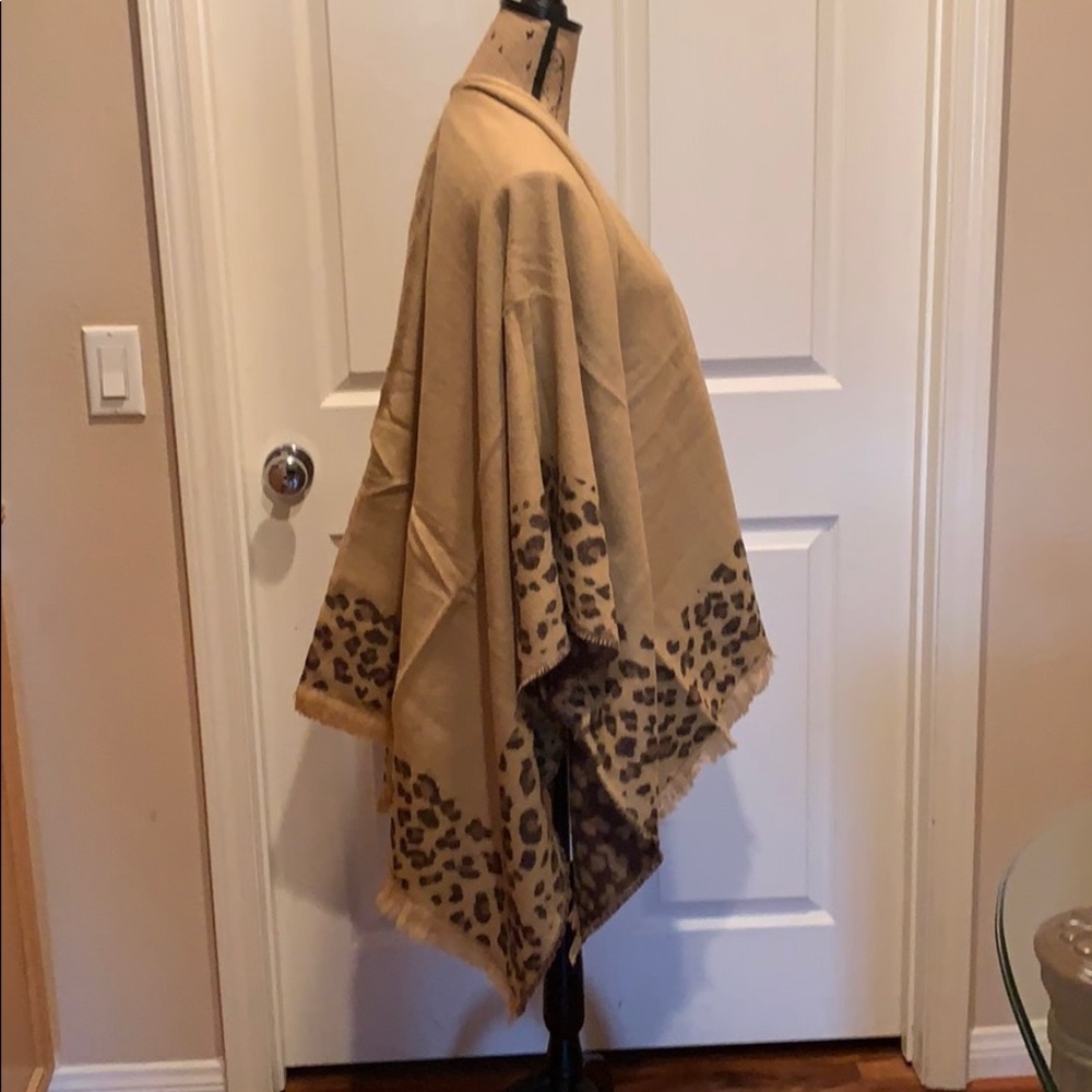 Riah Fashion Tan & brown  leopard print po… - Picture 3 of 4